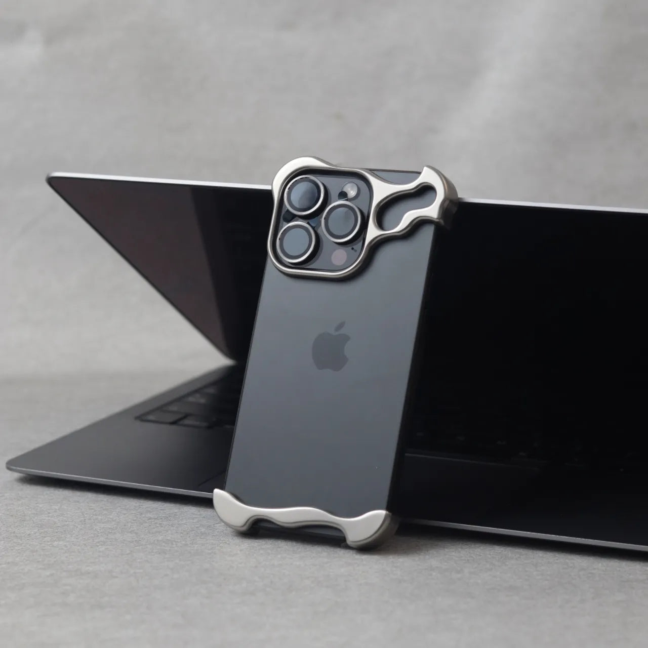 Frameless Aluminum Alloy Metal Corner Pad Case With Lens Protective Film For iPhone