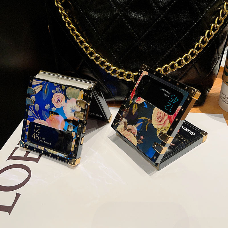 Stylish French Style Flower Ring Phone Case for Samsung Galaxy Z Flip4 Flip3 5G pphonecover