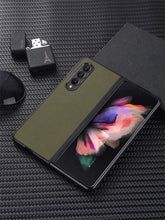 Carregar imagem no visualizador da galeria, Durable Samsung Z Fold4 5G Case
